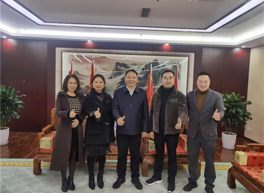 博多钻研院校友同盟走进四川j9游戏建设集团
